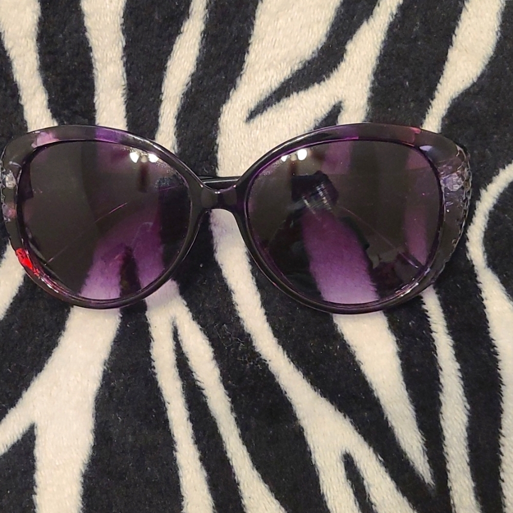 Jessica Simpson sunglassees
